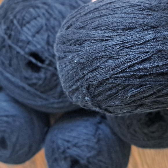 100% Cotton Black Yarn Lot - Picture 2 of 5